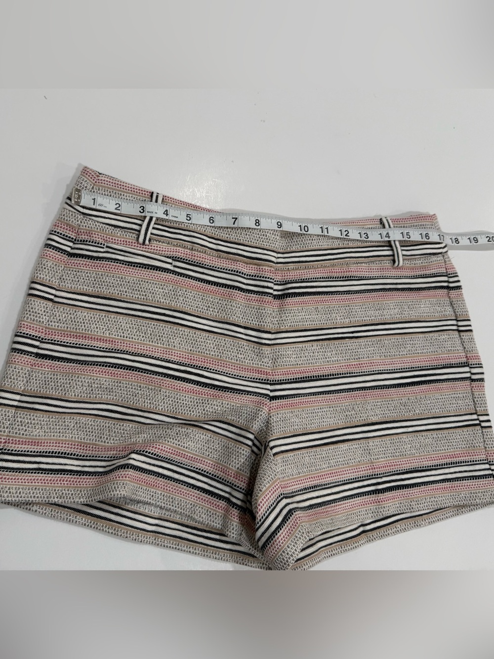 NWT LOFT The Riviera Textured Striped Tweed Shorts Pink Black Tan Size 8 Preppy - Picture 6 of 8